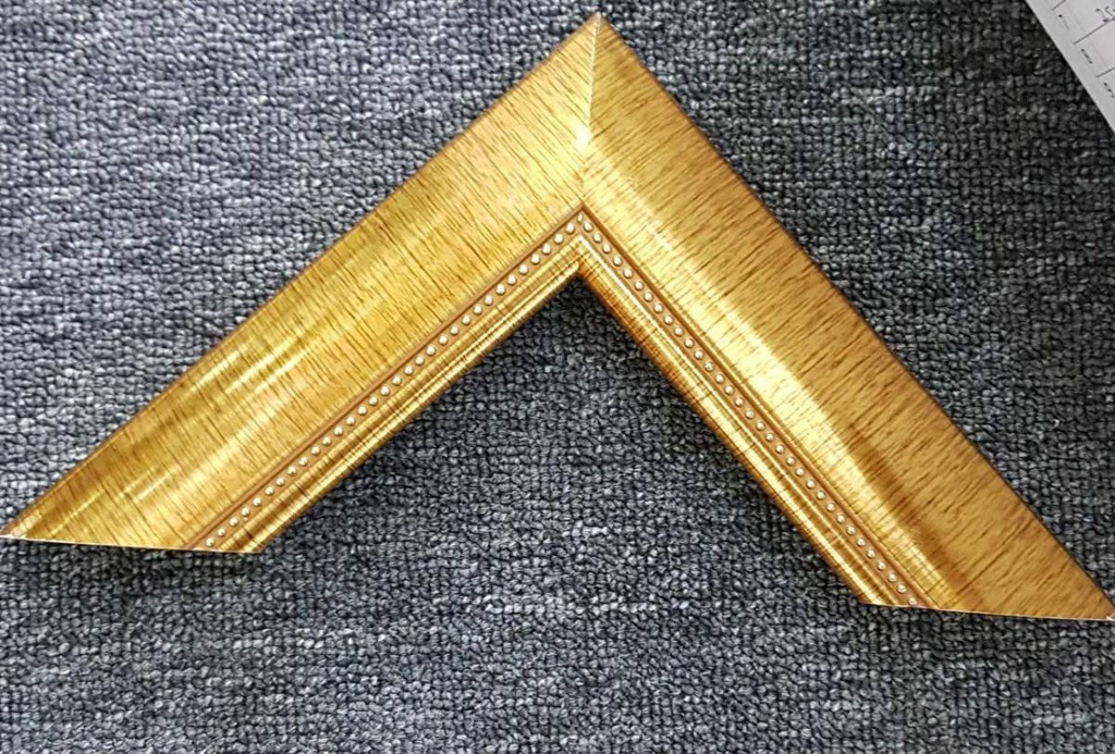 [658-1176] MOULDING-90MTR