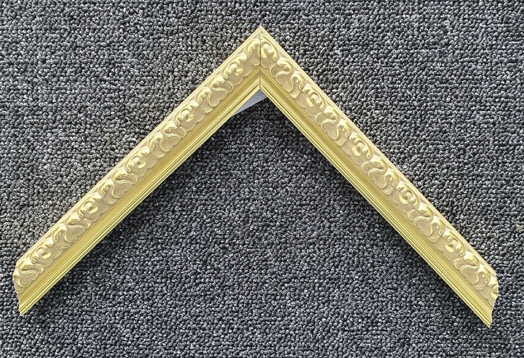[3245-J67] MOULDING-216MTR